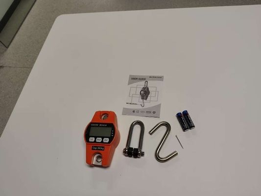 300 kg di acciaio azionato Scala di gru elettronica Scala digitale appesa 3 * AA Batteria secca Batteria